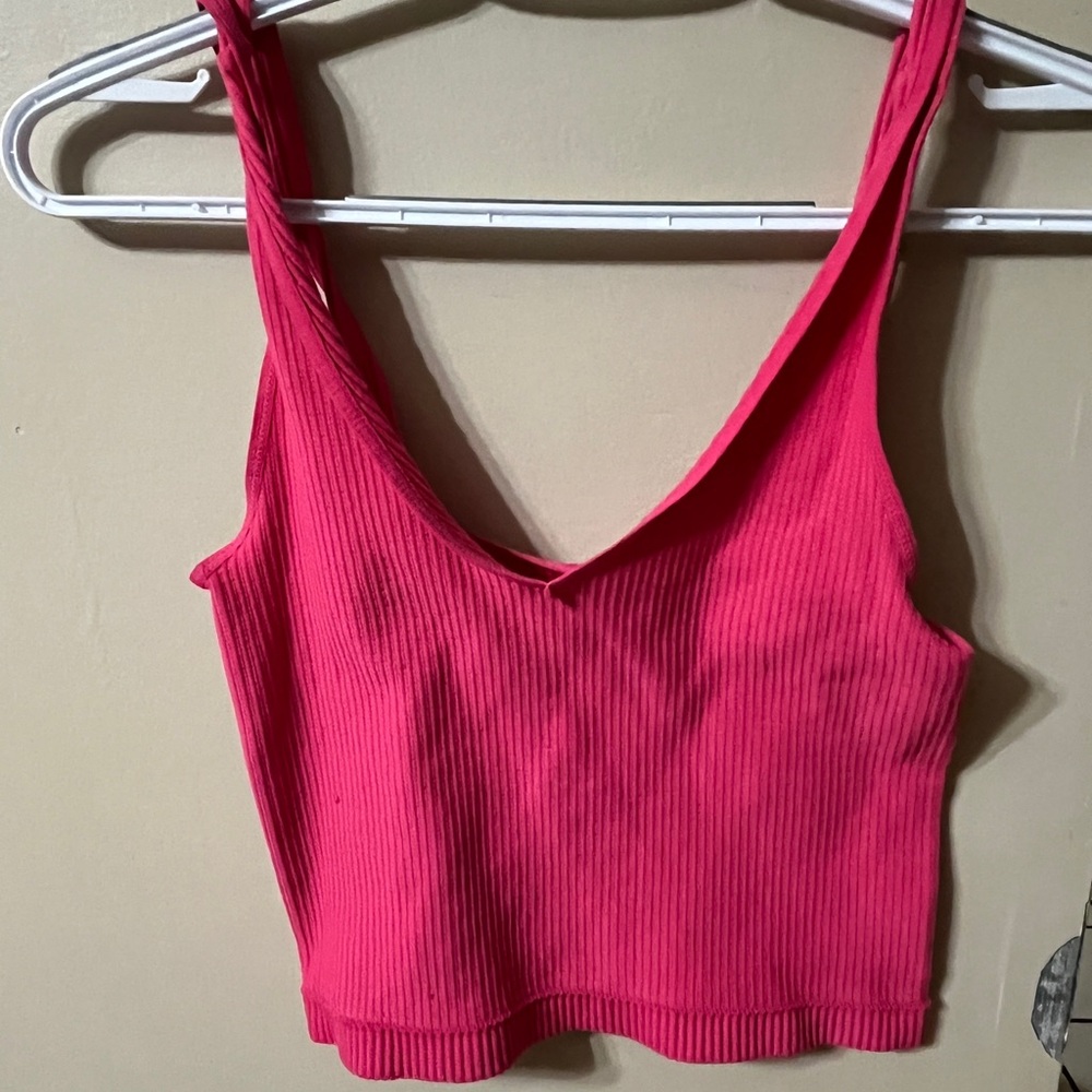 Pink cropped tank top